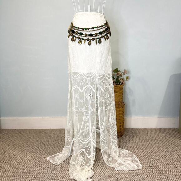 Stunning vintage Y2K white lace fairy peasant maxi skirt - Picture 2 of 6